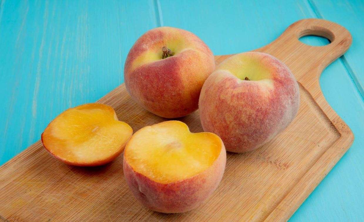 buah peach yang bikin kamu jatuh cinta setiap gigitan